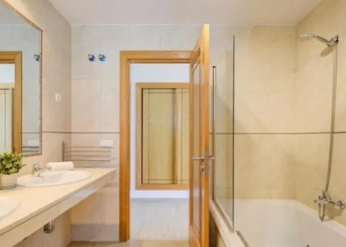 Casa Lottie Vila La Guirra